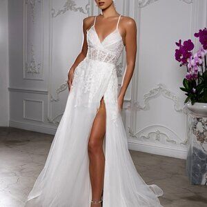 Off white wedding dress,bridal gown. Destination church outdoor second wedding
